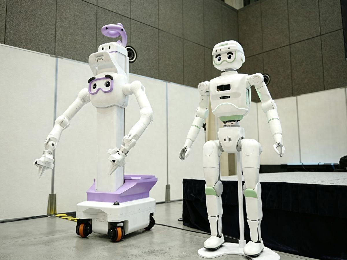 正行创新亮相APRCE 2026,发布全球首个零售物理智能24/7服务解决方案 - 量子位